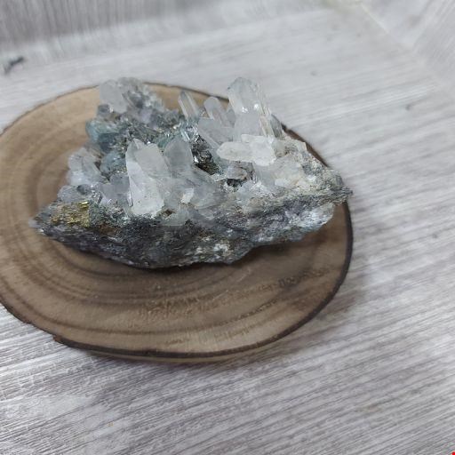 سنگ کلاستر کوارتز با بستر گالن کد 6011
