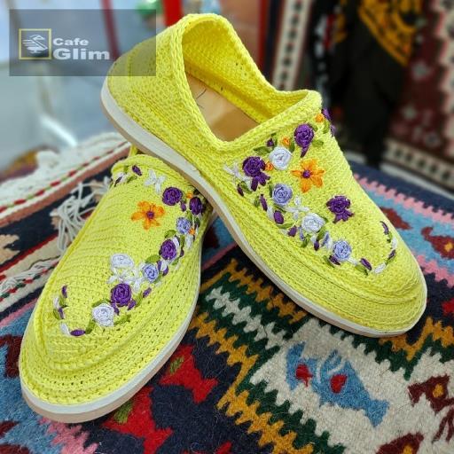 گیوه دست بافت زنانه و دخترانه گل کاری شده طرح عاشق کد 1262 سایز 40