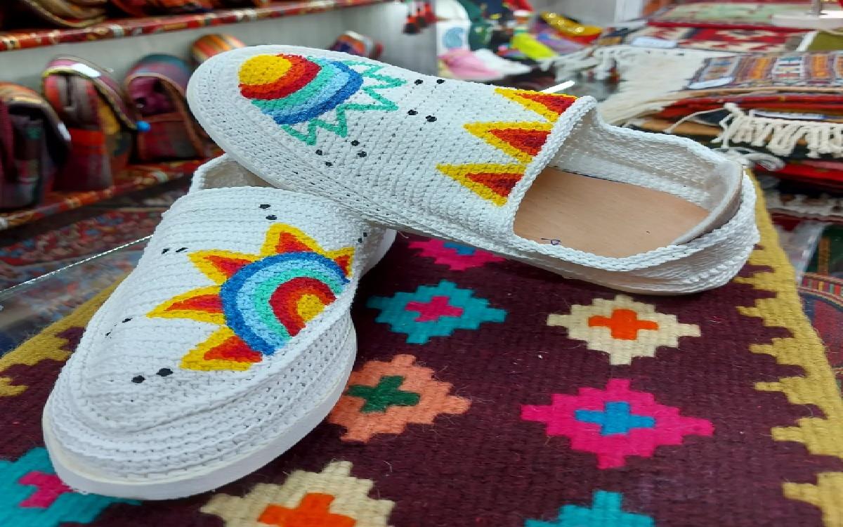 گیوه زنانه طرح خورشید رنگین کمانی کد 1132 سایز 38