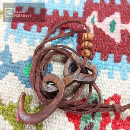   گردنبند هو 4