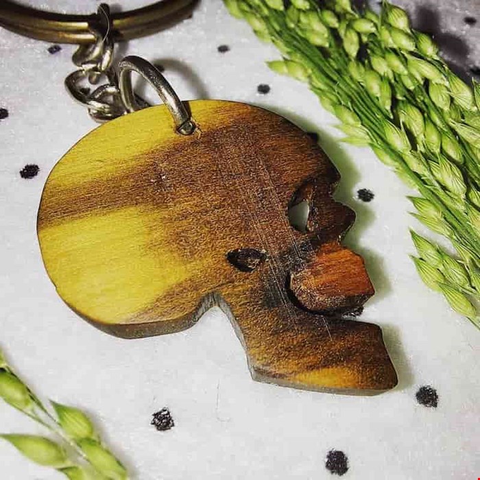 دسته کلید چوبی طرح اسکلت