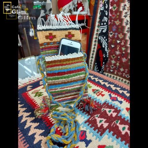 کیف موبایل گلیمی دست بافت طرح رنگارنگ کد 1251